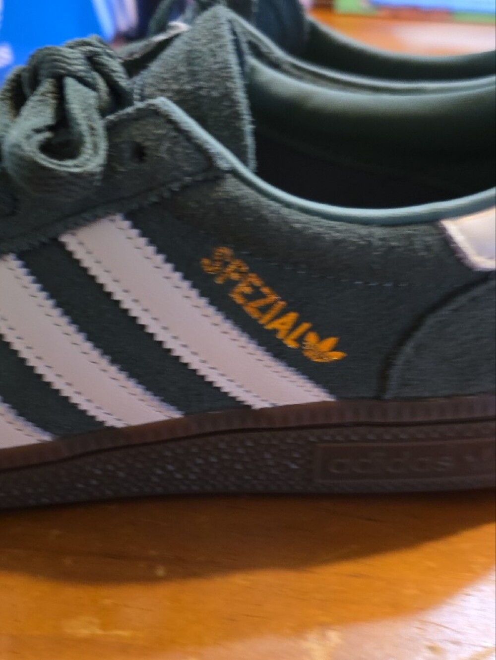 Womens Size 9-adidas Handball Spezial Suede Sneakers in Forest Green and White - Picture 4 of 12